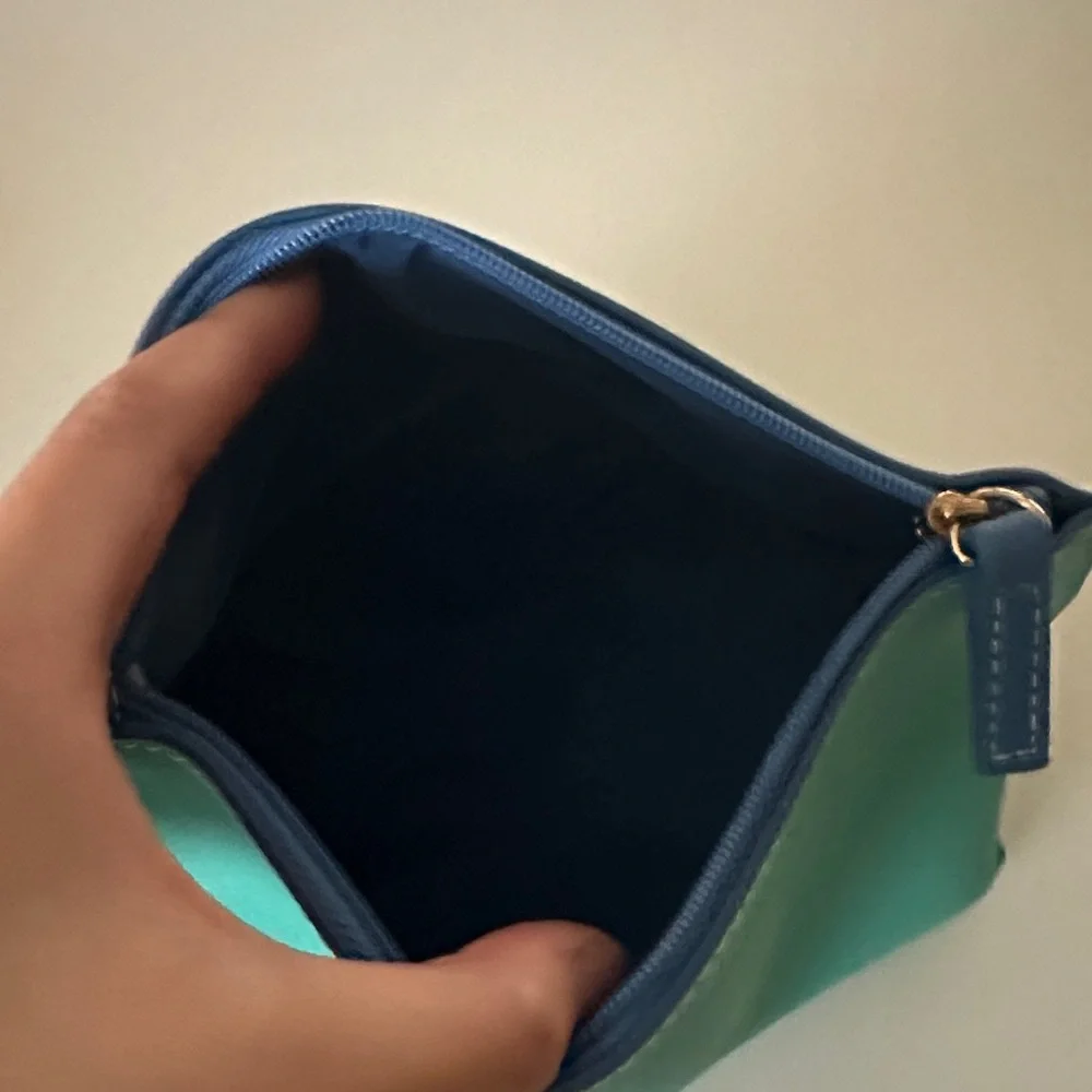 New La Mer Turquoise and Navy Cosmetic Pouch